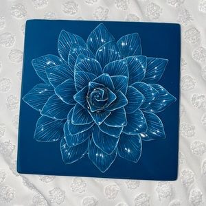 Ceramic wall flower decor